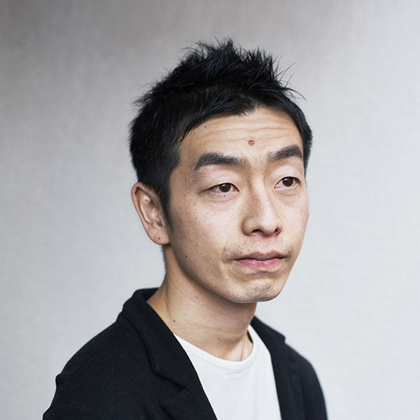 林 登志也